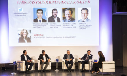 Hombres líderes empresariales contra el statu quo
